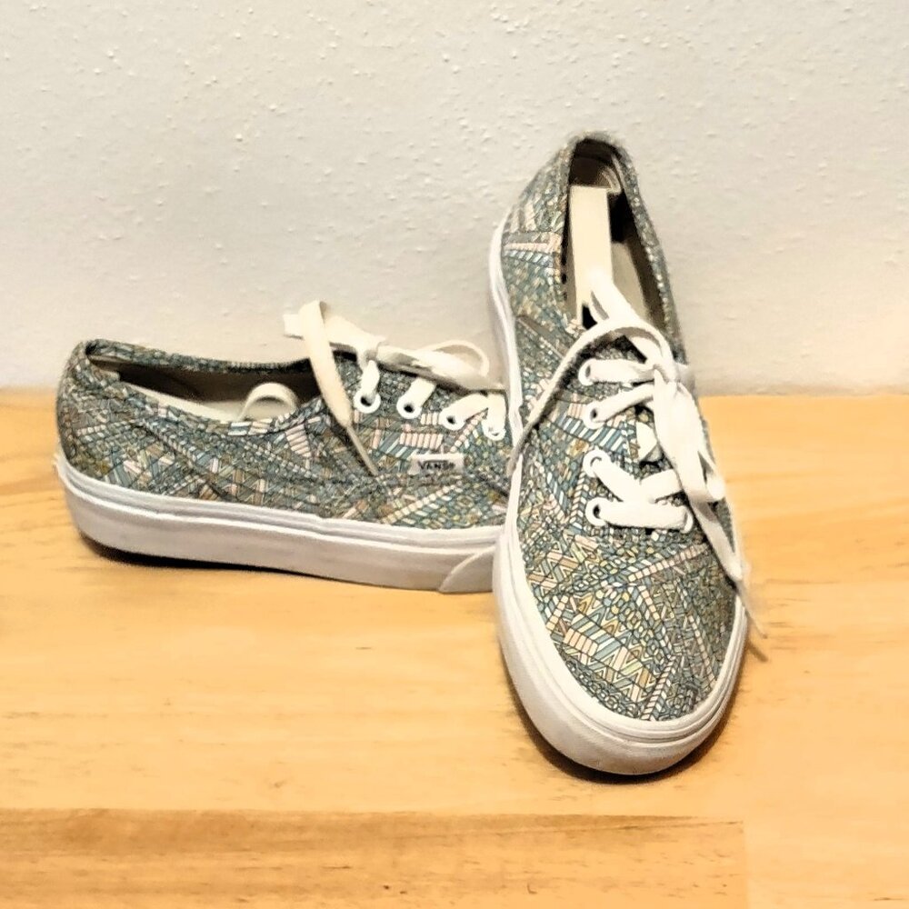 Vans Sneakers Lace Up Geometric Abstract Design Green  Size Men 6, Women 7.5 EUC